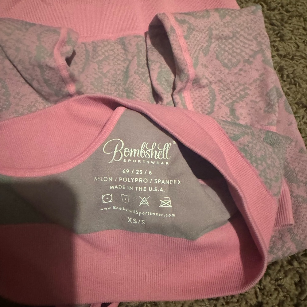 Bombshell Sportswear Pink Activewear Set - Picture 4 of 4